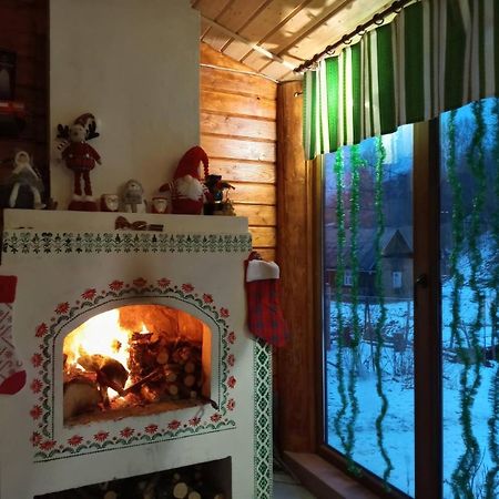 Hotel Gostynnyi Dvir U Marichky Lazeščyna Exteriér fotografie