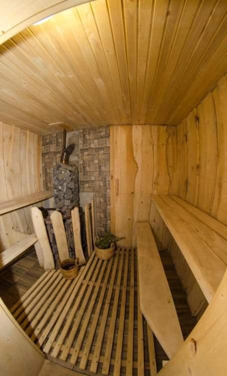 Hotel Gostynnyi Dvir U Marichky Lazeščyna Exteriér fotografie