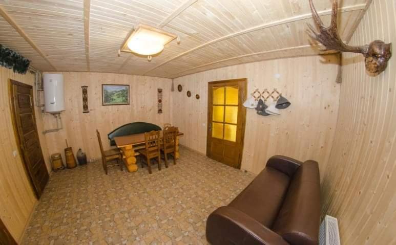 Hotel Gostynnyi Dvir U Marichky Lazeščyna Exteriér fotografie