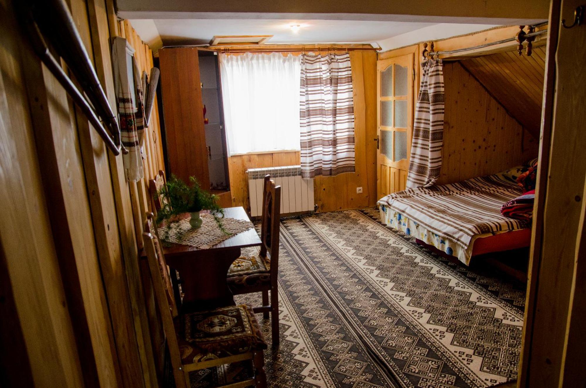 Hotel Gostynnyi Dvir U Marichky Lazeščyna Exteriér fotografie