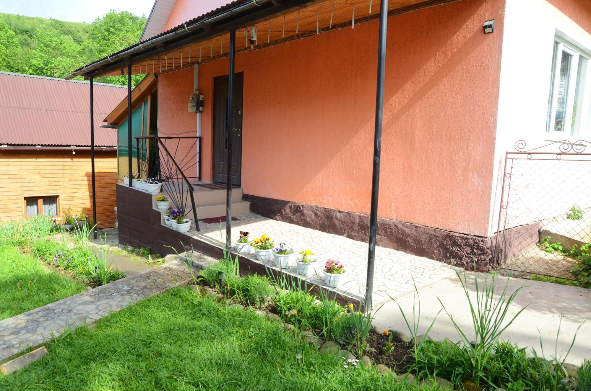 Hotel Gostynnyi Dvir U Marichky Lazeščyna Exteriér fotografie