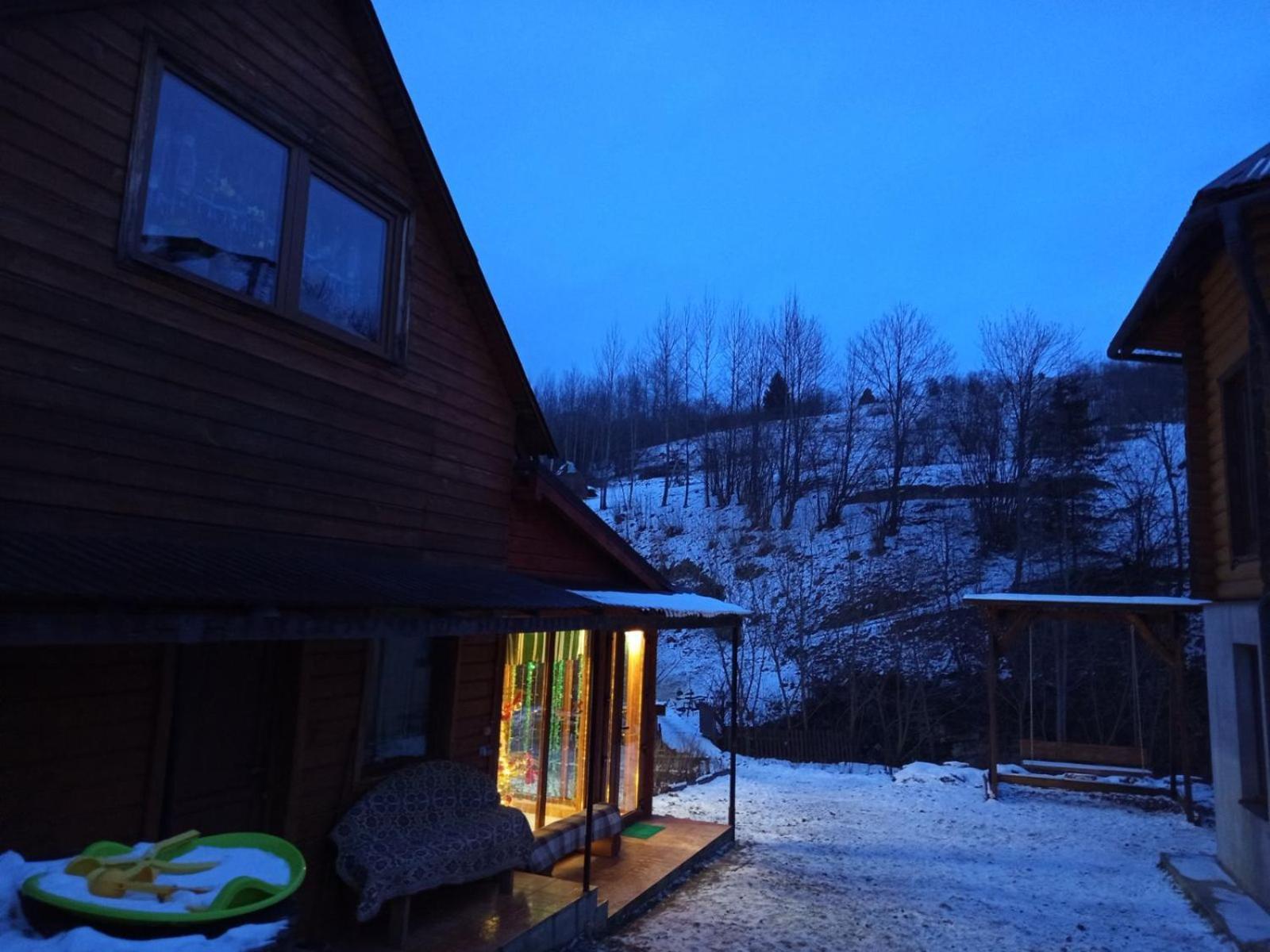 Hotel Gostynnyi Dvir U Marichky Lazeščyna Exteriér fotografie
