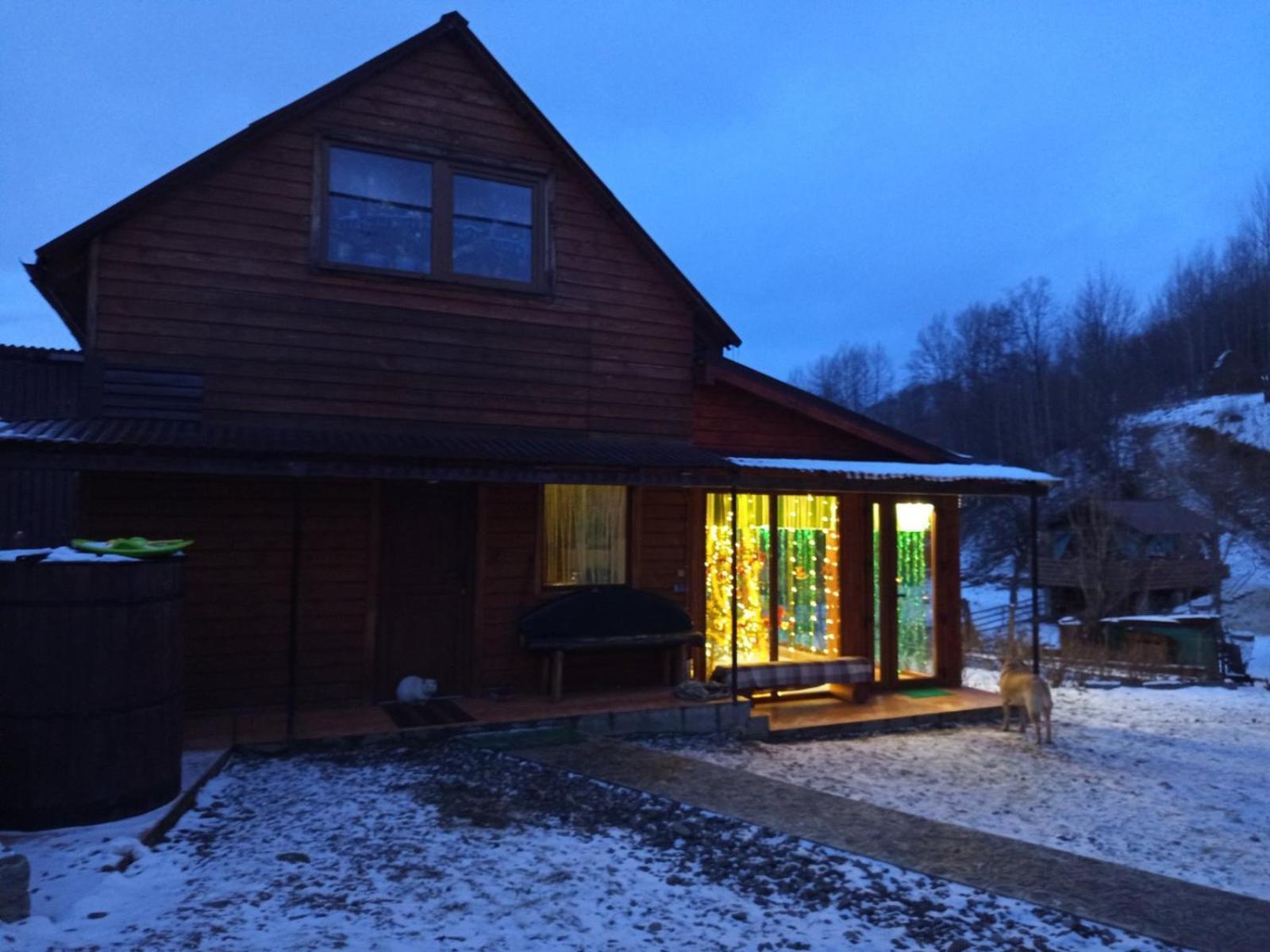 Hotel Gostynnyi Dvir U Marichky Lazeščyna Exteriér fotografie