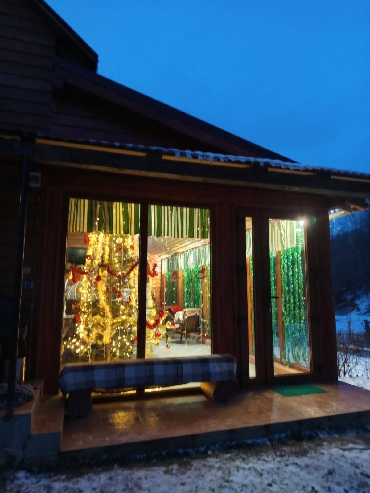 Hotel Gostynnyi Dvir U Marichky Lazeščyna Exteriér fotografie