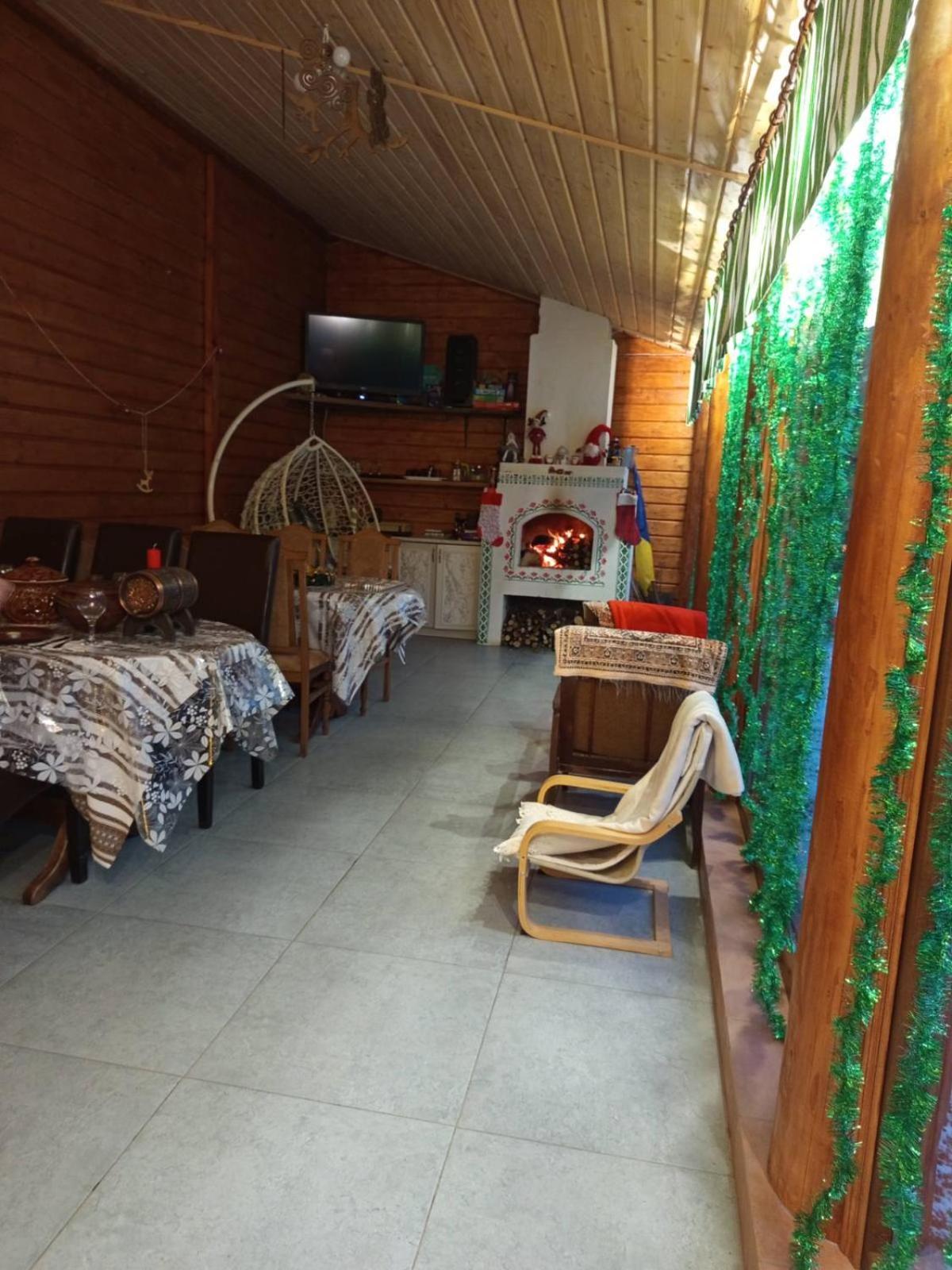Hotel Gostynnyi Dvir U Marichky Lazeščyna Exteriér fotografie