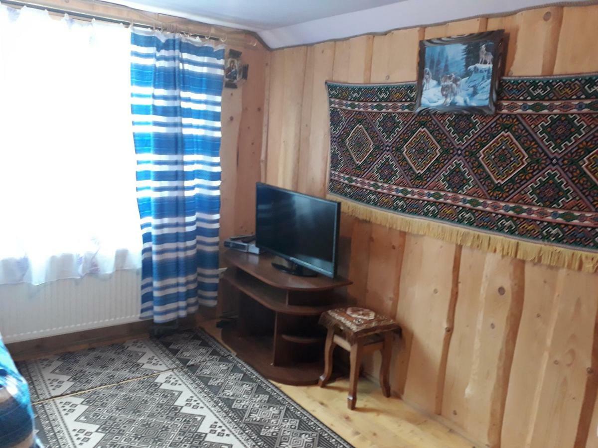 Hotel Gostynnyi Dvir U Marichky Lazeščyna Exteriér fotografie